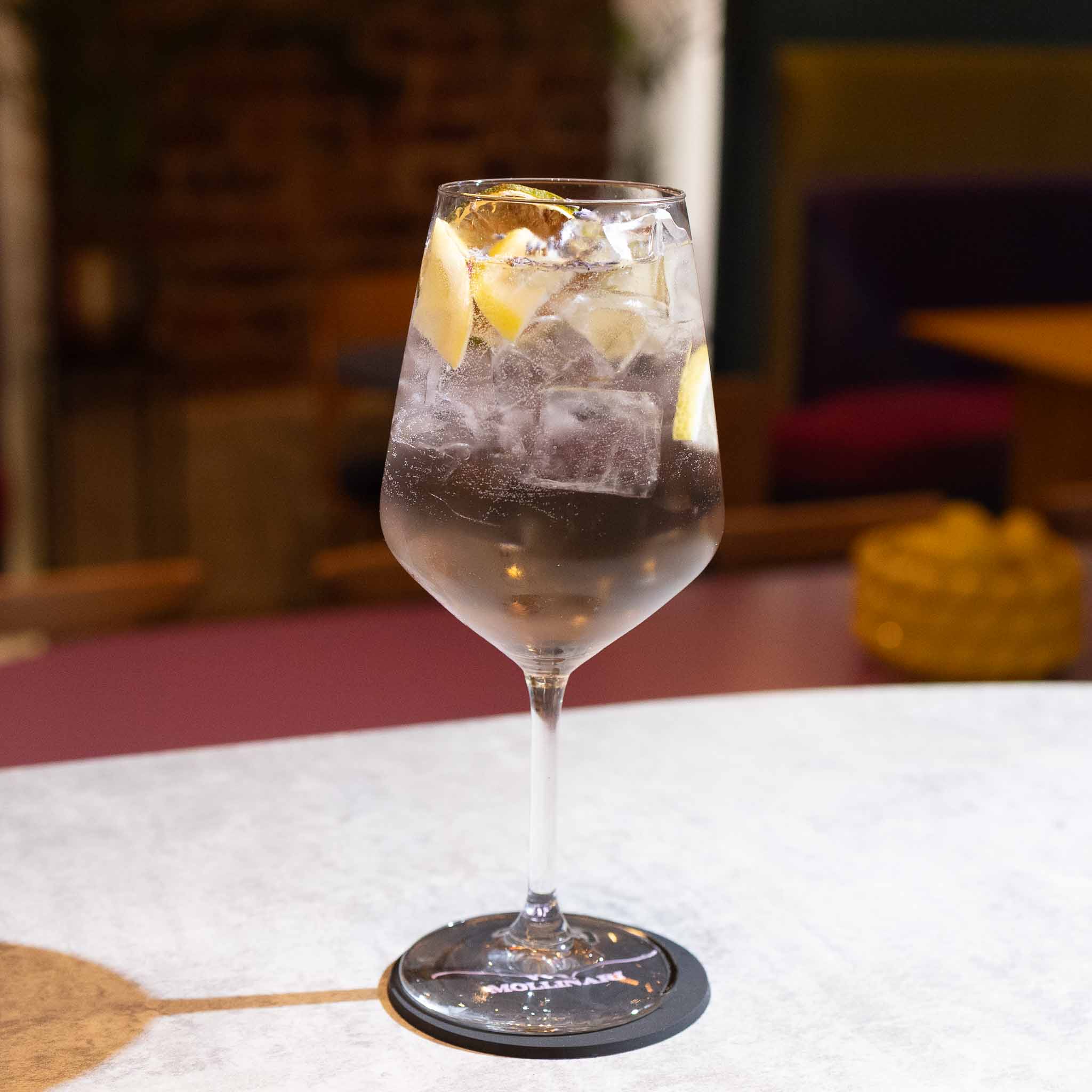 Viola Spritz